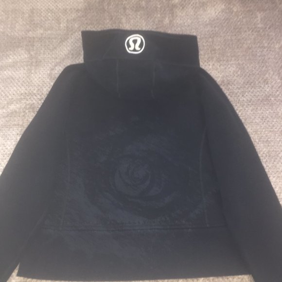 Lululemon Special Edition Scuba Hoodie With Muted Grey Design On Back 📌SOLD - Picture 4 of 12